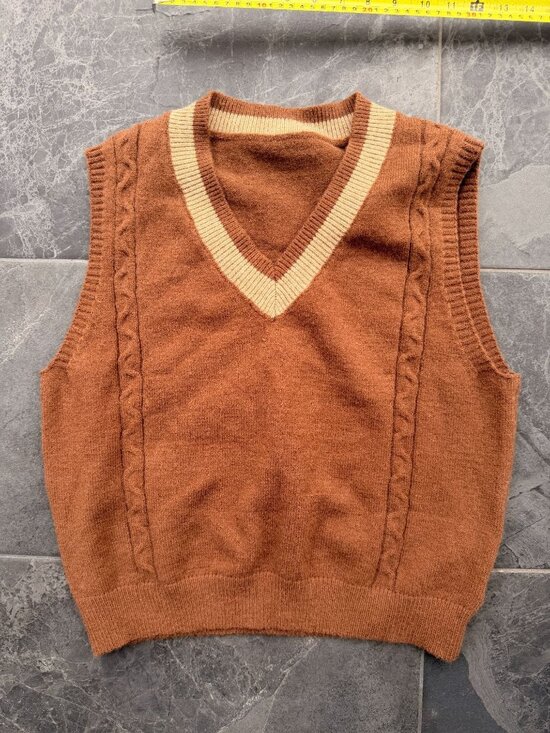 Dazy Sweaters - brown knit cottagecore fall vest school girl back to school medium